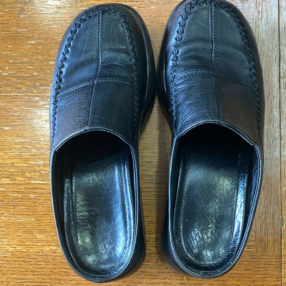 Black Dansko shoes